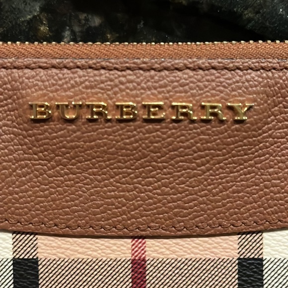 Burberry crossbody - Picture 5 of 17
